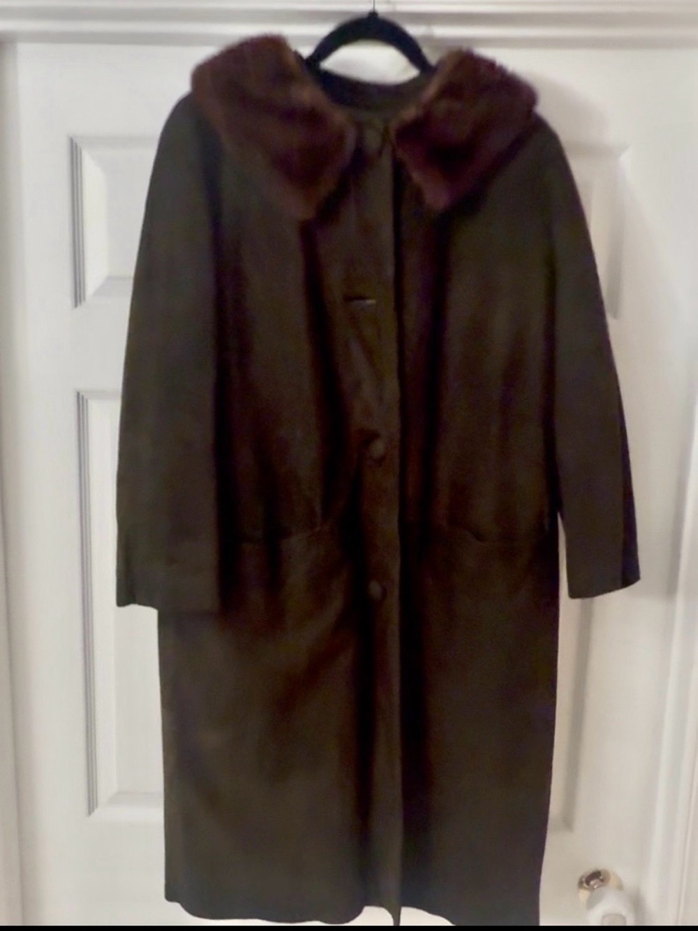 Long brown Suede coat with Fur Collar-fits large. Good condition with some wear.